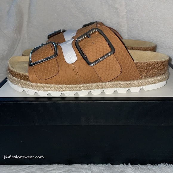 NWT J/SLIDES LEIGHTON Tan Embossed Leather Sandal - Picture 8 of 12